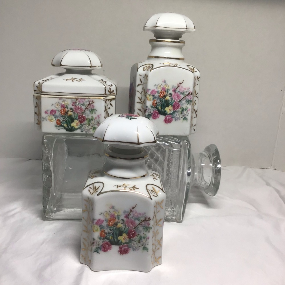 Vintage Japan Wales Floral Gold 3 Piece Vanity Set
